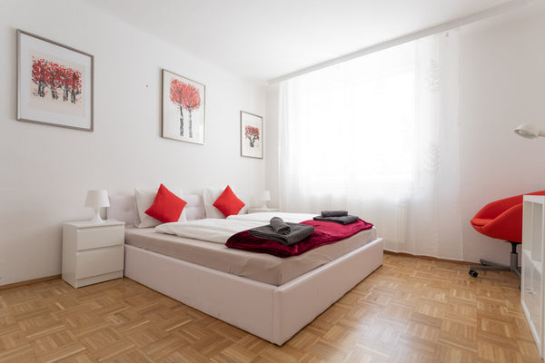 This apartment is perfect for families that are interested in sightseeing and wa Vienna, Austria Apartment with balcony in 7th district Entire rental unit vacation rental 33391040