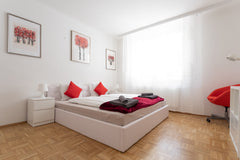 This apartment is perfect for families that are interested in sightseeing and wa Vienna, Austria Apartment with balcony in 7th district Entire rental unit vacation rental 33391040