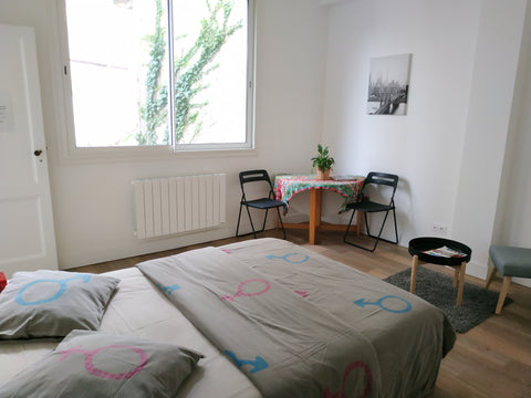 Jolie chambre, au calme, dans le centre de Bordeaux. Vous avez votre propre entr Bordeaux, France Joli appartement calme centre de Bordeaux Entire rental unit vacation rental 42820255