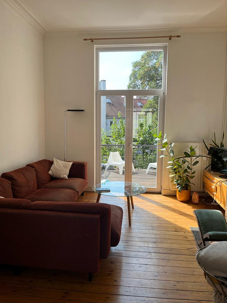 Lichtrijk appartement met veel ruimte, groen en een terras waar je van 's middag Grimbergen, Belgium Appartement met terras in Elsene Entire rental unit vacation rental 671509471213208115