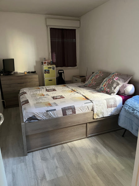 L’appartement se trouve dans une résidence calme, en rez de chaussée et sans vis Bordeaux, France Superbe appartement à proximité de Bordeaux Entire rental unit vacation rental 684477059256402174