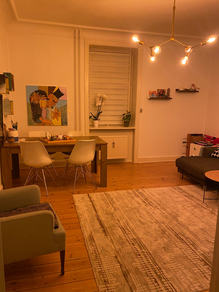 A very cozy flat in a old building which is located just two minutes walking to   Cozy & lovely apartment next to metro! Entire condo vacation rental 701125011374540635