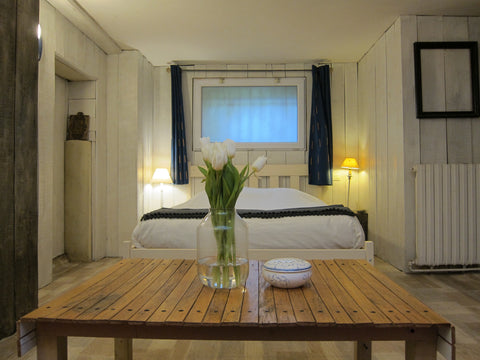 Grande chambre dans une charmante maison de ville bordelaise. Pour 1 à 4 personn  Jolie chambre privée dans une maison de ville Private room in townhouse vacation rental 47727439