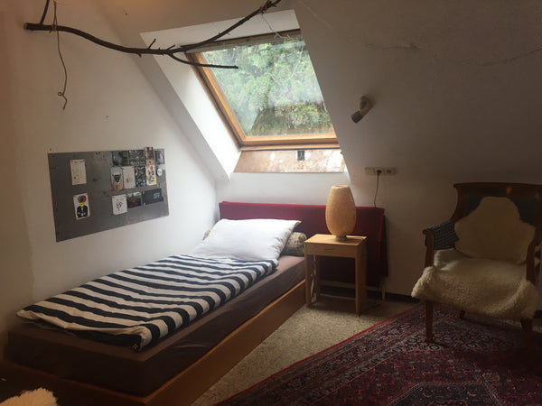 Unser Haus ist ein gemütlicher Ort an dem man zur Ruhe kommen kann und schnell i  Cozy home as close to nature as to Vienna 1 Private room in home vacation rental 39864901