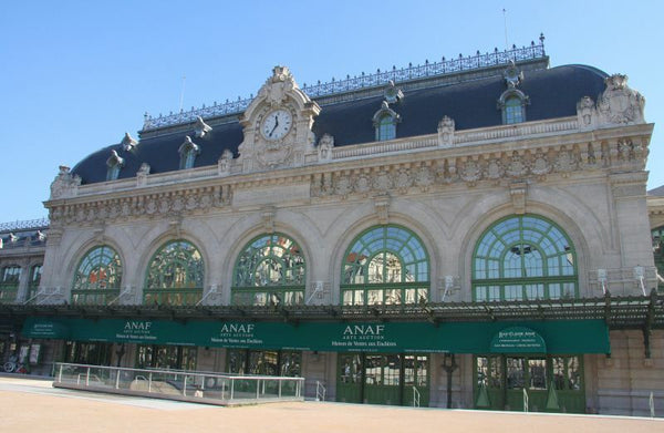 Bonjour.<br />Dans le quartier chic des Brotteaux accessible de la gare sncf à p Lyon, France T3 climatisé, tête d'or double balcons, gare SNCF Entire rental unit vacation rental 19370216