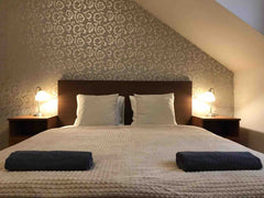 Na tomto klidném místě ve středu dění tě nečekají žádné složitosti.<br /><br />T Prague, Czechia CITY CENTER! PERFECT LOCATION! WITH AC![ZD] Private room in rental unit vacation rental 593075697161817844