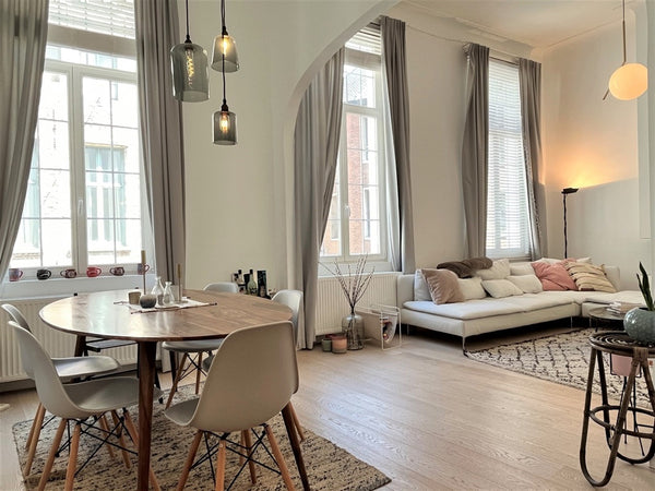 New listing! Relax in this calm, unique and stylish apartment with 2 comfortable Antwerp, Belgium Vibrant 2-bed apartment in Old City Centre Entire condo vacation rental 674232160042618613
