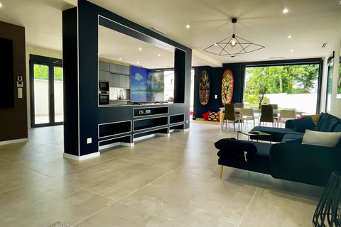 Splendide villa contemporaine idéalement située à 15 kilomètres de l ‘hyper cent Bordeaux, France Villa avec piscine chauffée, bordeaux Entire villa vacation rental 638999880642734770