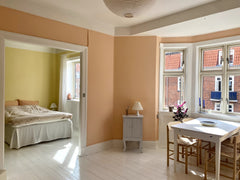 This cosy apartment is just a five minute walk from beautiful Christianshavn - c Copenhagen, Denmark Bright and colorful apartment Entire condo vacation rental 699727552815252850