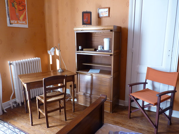 Maison bordelaise  typique ayant gardé le cachet de l'ancien (grands volumes, pa Bordeaux, France chambre chaleureuse dans maison ancienne Private room in townhouse vacation rental 26409339