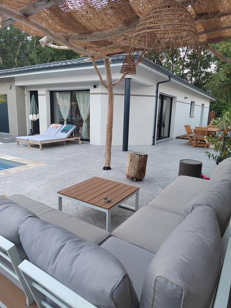 Notre jolie maison est située idéalement entre le bassin d'Arcachon et Bordeaux  Martignas-sur-Jalle, France Agréable chambre d'hôte avec piscine Private room in bed and breakfast vacation rental 643305218804857767