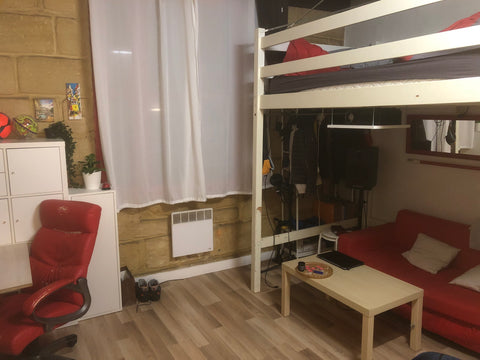 Dans le quartier de La victoire, reconnu pour sa vie et ses nombreux bars, en pl Bordeaux, France Studio Cosy Bordeaux centre - Place de la Victoire Entire rental unit vacation rental 42177133