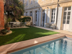 Maison de 200m² dans l'hyper centre. A 2 min à pieds de la place des grands homm Bordeaux, France Maison jardin piscine hyper centre Entire townhouse vacation rental 52783250