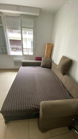 Studio 20 m2 , wifi, tv cuisine toute équipée. Situé en plein centre de bordeaux  Appartement équipé Entire rental unit vacation rental 45974580