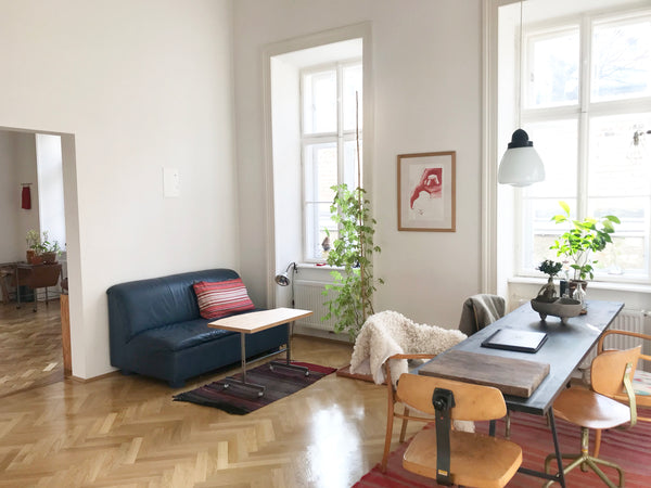 64m2 flat in 17th district in central Vienna. Next to trendy Yppenplatz and Brun  Large two-room flat Entire condo vacation rental 54255104