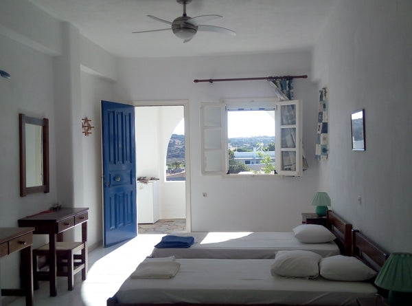 My place is good for couples, solo adventurers, families (with kids), and furry  Aliki, Greece Ideal studio near the beach #2.. Aliki/Paros Entire rental unit vacation rental 14130023