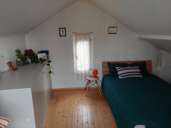 Bright and cosy duplex apartment in the heart of the city. Everything is at a wa Ghent, Belgium Cosy private room with a patio Private room in rental unit vacation rental 22249202