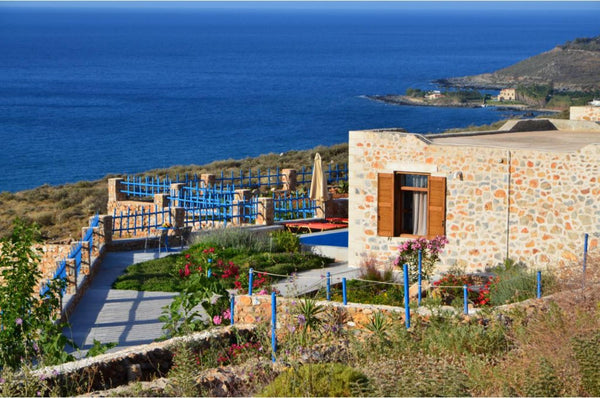 Find yourself at the top of the wheel of fortune with a stay at Villa Petres and  Stone Villa I in Petres Entire villa vacation rental 595320740762502462