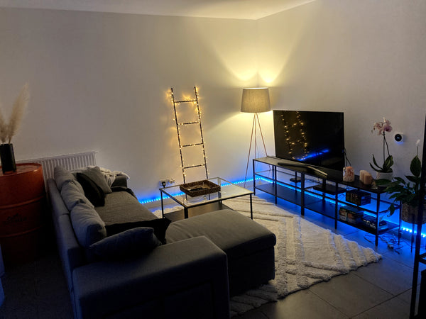 Détendez-vous dans ce logement cozy et élégant dans une résidence sécurisée et t Bordeaux, France Appartement cozy 45m2 avec terrasse et parking Entire rental unit vacation rental 616241849116773575