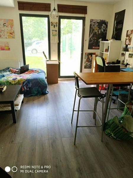 Appartement de 27m2 avec salle de bain ( qui ne ferme pas a clef ), cuisine avec Bordeaux, France Appartement 27m2 + jardin 40m2 sur les quais Entire rental unit vacation rental 37970851