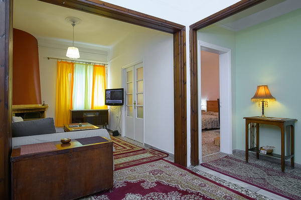 Warm and cozy detached house of 75 m²  with a private backyard  in a quiet and s GR Country House Near The Center Athens-Kaisariani Entire home vacation rental 40408635