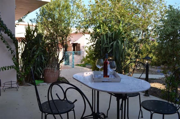 Located in the green and woody district of Apokoronas . Villa Mauresque is 40 mi  Comfortable 2 bedroom apartment with patio. Entire guest suite vacation rental 688233690736710346