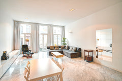 A very large, beautiful and recently renovated apartment right in the city cente Antwerp, Belgium Modern 3 Bedroom Apartment Heart of Antwerp SP2 Entire rental unit vacation rental 659898817944241807