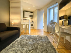 Comfortable studio in the heart of Bordeaux, close to the Place des Quinconces<b  Comfortable and clear studio in the heart of Entire rental unit vacation rental 41545533