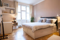 Spacious very quiet flat right at the Line A metro station Flora. <br />Private  Czechia Amazing Sunny Balcony Flat in Cool Location Entire rental unit vacation rental 21637900