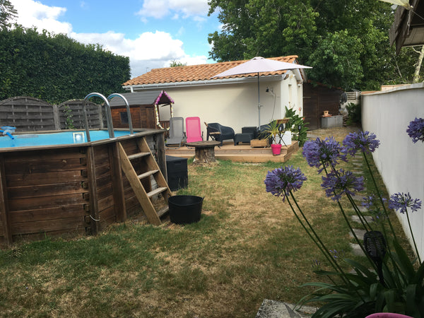 Maison agréable avec 3 chambres (2 lits doubles  et 1 lit simple). Idéal pour un Saint-Médard-en-Jalles, France Maison jardin clos piscine privé 25mn Lacanau Entire home vacation rental 44312217