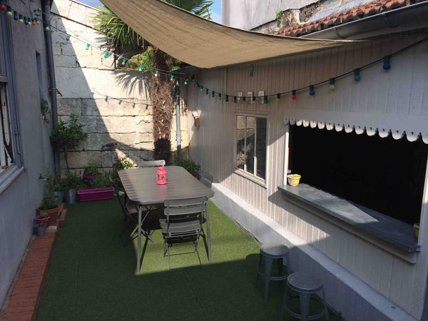 Échoppe double typiquement Bordelaise de 100m2<br />1 salon salle à manger, 1 cu Le Bouscat, France L'échoppe de Sophie Le Bouscat / Bordeaux Entire townhouse vacation rental 26096897