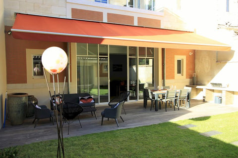 Composition: kitchen, 2x bedroom, 2x bathroom, 2x WC, living room<br /><br /><b>  Appartement, terrasses & suite Bordeaux Earthen home vacation rental 42807817