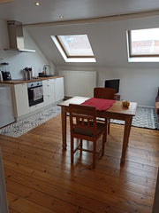 Studio de 40m2 situé au 2e étage sous combles d'une maison unifamiliale proche d Brussels, Belgium Studio 40m2 à 15 min. du quartier européen. Entire rental unit vacation rental 52835349