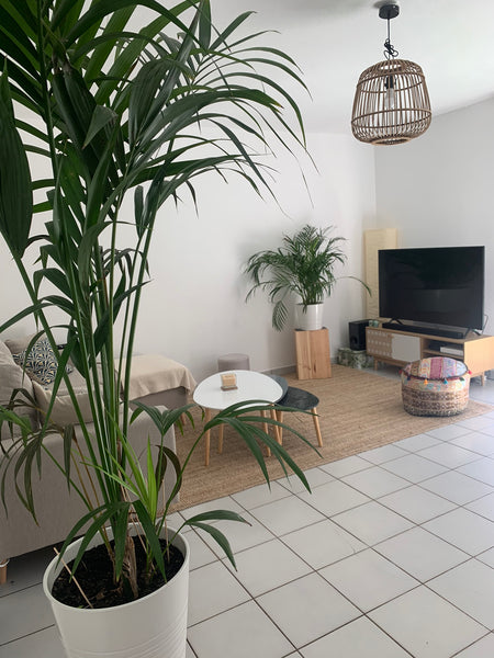 Appartement de 50m2, salon spacieux, cuisine équipée ( lave vaisselle, four, mic Pessac, France Appartement confortable et bon emplacement. Entire condo vacation rental 44015874