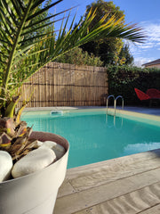 Quartier calme à 15 min en vélo du centre historique de Bordeaux UNESCO, desserv Bordeaux, France Villa avec piscine privée,jardin proche centre Bx. Entire villa vacation rental 566480140816265796