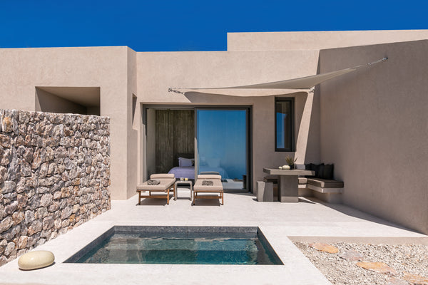 *SPECIAL RATES | BOOK NOW*<br /><br />As seen in Vanity Fair, Conde Nast, Travel England, United Kingdom Santorini Sky | Junior Villa *JUST OPENED* Entire villa vacation rental 41303066