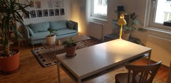 Liebe Reisende, die Wohnung liegt im 4. Stock und ist ein heller, ruhiger Rückzu Vienna, Austria gemütliche Wohnung zw Naschmarkt und Schönbrunn Private room in rental unit vacation rental 550005588575798501