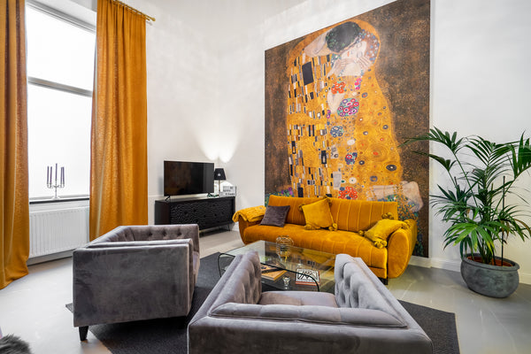 Welcome to our unique & tastefully furnished luxury loft - right in the heart of Vienna, Austria The Kiss - Luxurious City Loft next to Naschmarkt Entire loft vacation rental 46081867