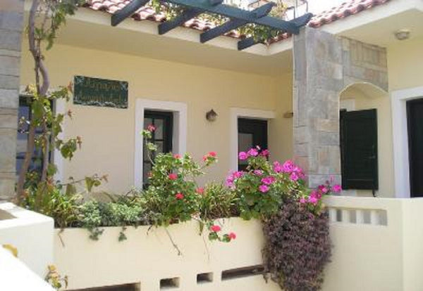 Kokkini Hani Beautiful Apartment 1-5 persons,with  veranda, 100 meters from the  Vathianos Kampos, Greece Kokkini Hani Beautiful Apartment,100m from the sea Entire rental unit vacation rental 32394507