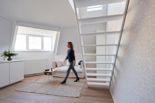 Bright and clean studio fully furnished, steps away from the Jubilee Park, Montg Brussels, Belgium Cosy studio with mezzanine near Jubilee Park (S5) Entire rental unit vacation rental 53919003