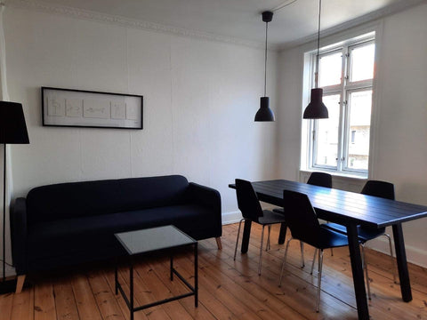 A very good and cozy 2 bedrooms apartment in Amager. <br />Close to City, metro  Frederiksberg, Denmark W9, 4. tv A 2 bedroom apt. in Amager Entire serviced apartment vacation rental 701999044471877618