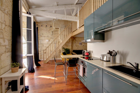 Appartements d’appoint pour le personnel médical<br /><br />Cet appartement est  Uccle, Belgium Disponible au mois (1 a 7 mois) Saint-Michel Entire rental unit vacation rental 43149045