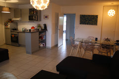 Exposé plein sud, Appt traversant sur 90m2, rés. calme et récente, normes handic France APPT BORDEAUX CAUDERAN Entire rental unit vacation rental 9310309