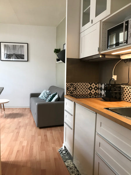 Notre studio se situe dans le cœur historique de Bordeaux, quartier de la Grosse Quinsac, France Calme et lumineux studio hyper centre de Bordeaux Entire rental unit vacation rental 27711928