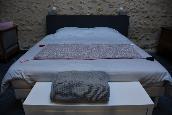 Cette grande suite de 54m² comprend un coin cabane pour 2 enfants et une chambre  Suite de charme à l'entrée du Médoc Private room in bed and breakfast vacation rental 43503905