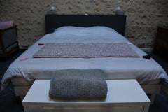 Cette grande suite de 54m² comprend un coin cabane pour 2 enfants et une chambre  Suite de charme à l'entrée du Médoc Private room in bed and breakfast vacation rental 43503905