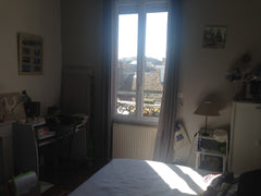 Décor de charme , tout à proximité proche du centre et des commerces dans une ru Bordeaux, France chambre privée avec salle de bain Private room in townhouse vacation rental 23804314