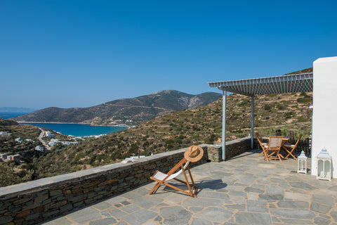 A cozy and comfortable house, located between Chrissopigi and Platys Gialos . It Athens, Greece Villa Alnetti Entire villa vacation rental 18454601