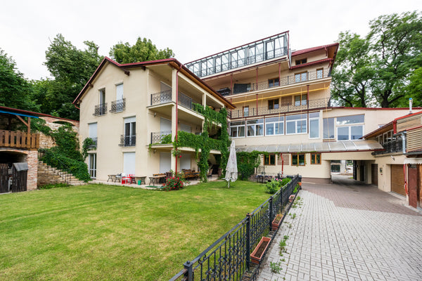 Tuchoměřice, Czechia Superbe appartement with 4 beds Number 8 Entire guest suite vacation rental 625175085909238867