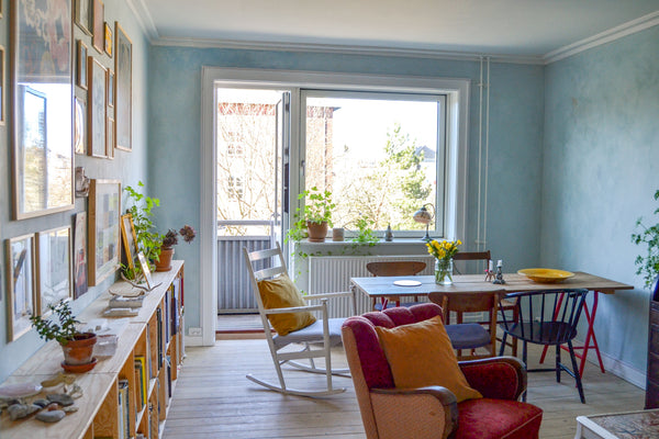 NOW WITH WIFI!<br /><br />2-room apartment with double bed in the best part of C Copenhagen, Denmark Beautiful & light, in the best neighbourhood Entire rental unit vacation rental 39260247